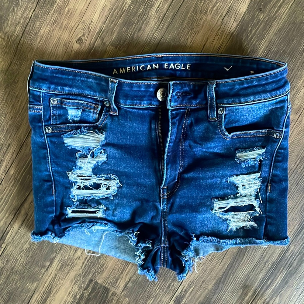 American Eagle, Size 8 super stretch high rise Jean shorts. Like new!
